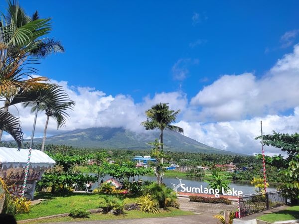 Sumlang Lake Camalig